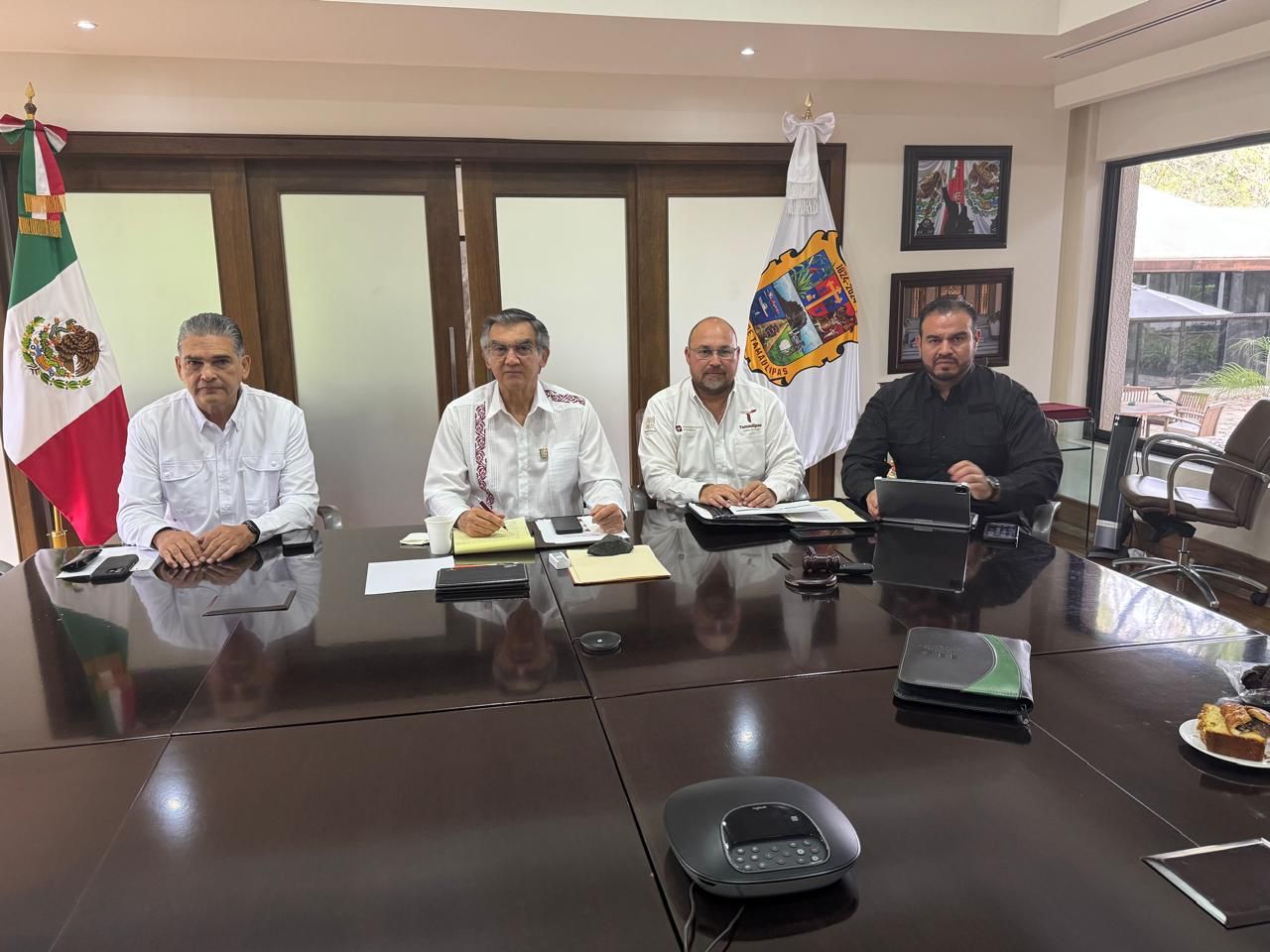 Coordina el gobernador acciones para mantener el orden en el estado