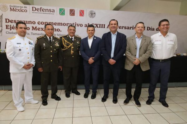 Participa alcalde de Victoria en ceremonia de CXIII Aniversario del Ejército Mexicano.