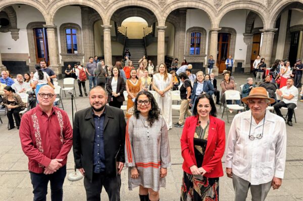 Inauguran en el Museo de la Ciudad de México la exposición «Cartografías del color», de la tamaulipeca Margarita Morales