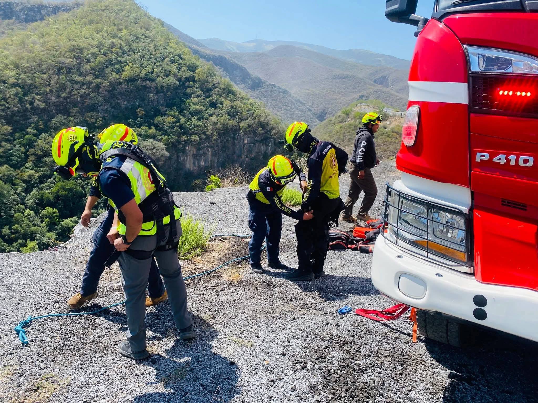 Joven cae a barranco de más de 25 metros al intentar tomarse una selfie en Tamaulipas
