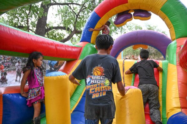 Disfrutan niñas y niños con alegría y diversión el San Markids.