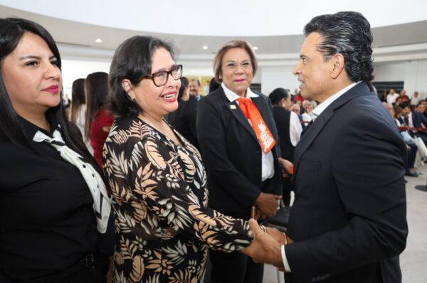 Son maestras y maestros pilares de la sociedad: Gáttas.