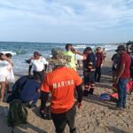 Dos jóvenes estuvieron en riesgo y fueron rescatados en playa Velamar