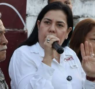 Madre de Dafne señala falta de respaldo de alcaldesa Patty Chío