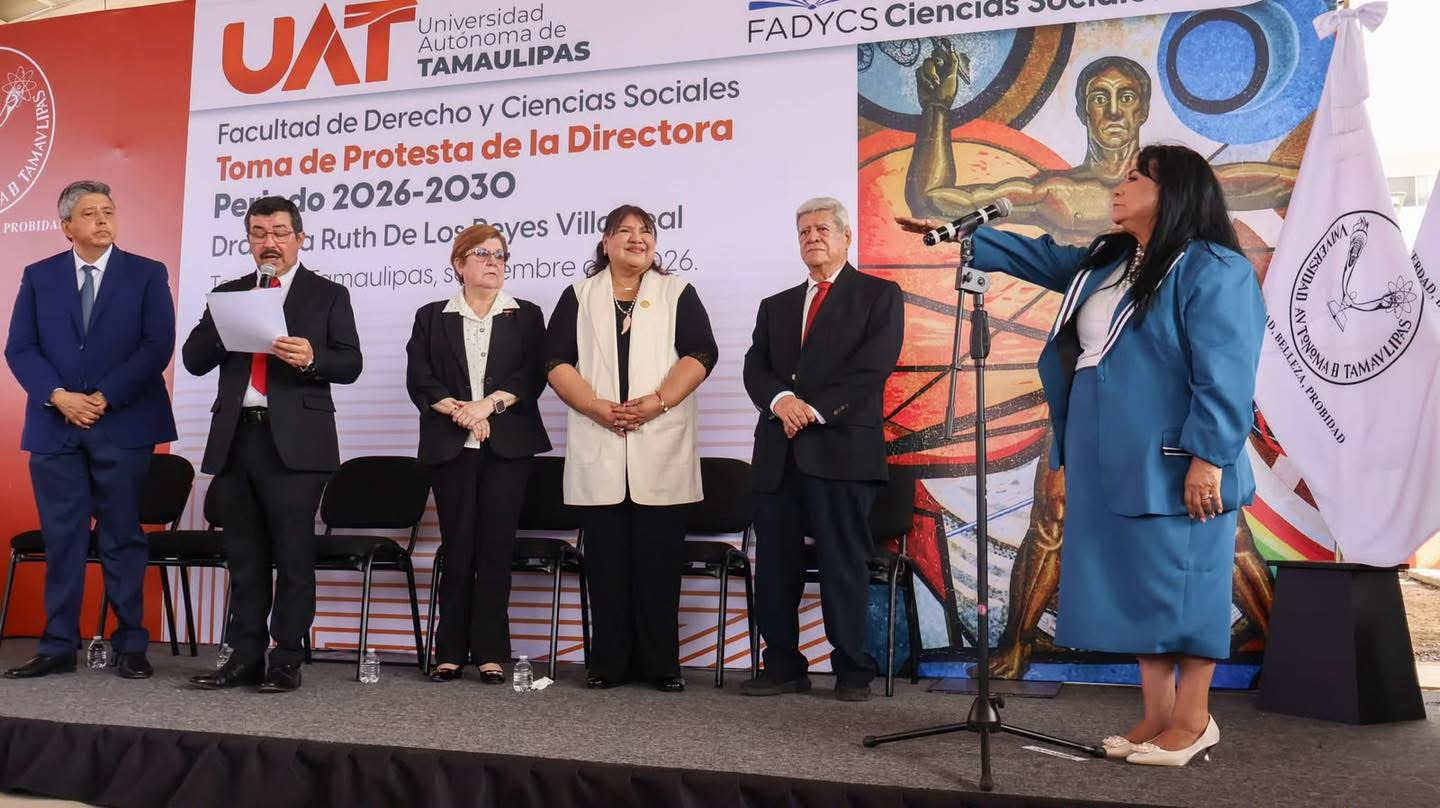 “Aquí se le quiere y se le respeta, señor rector”: Elda Ruth de los Reyes.