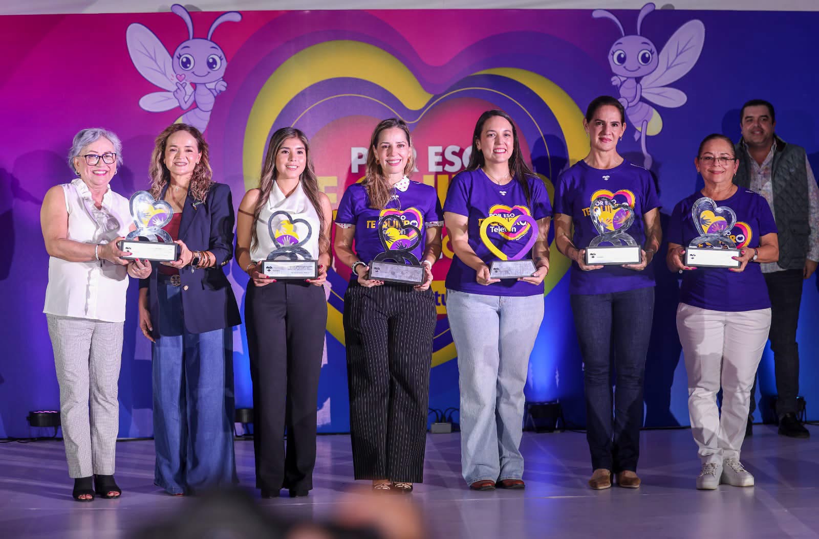 Contribuye DIF Tamaulipas a la meta del boteo Teletón 2026